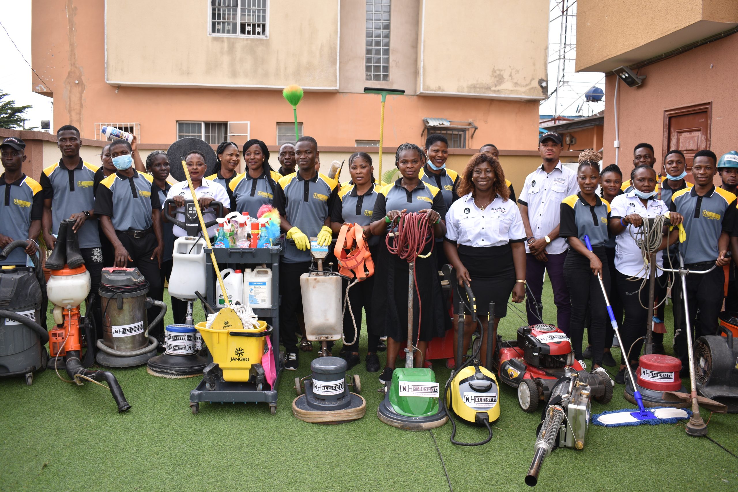 Post construction cleaning service